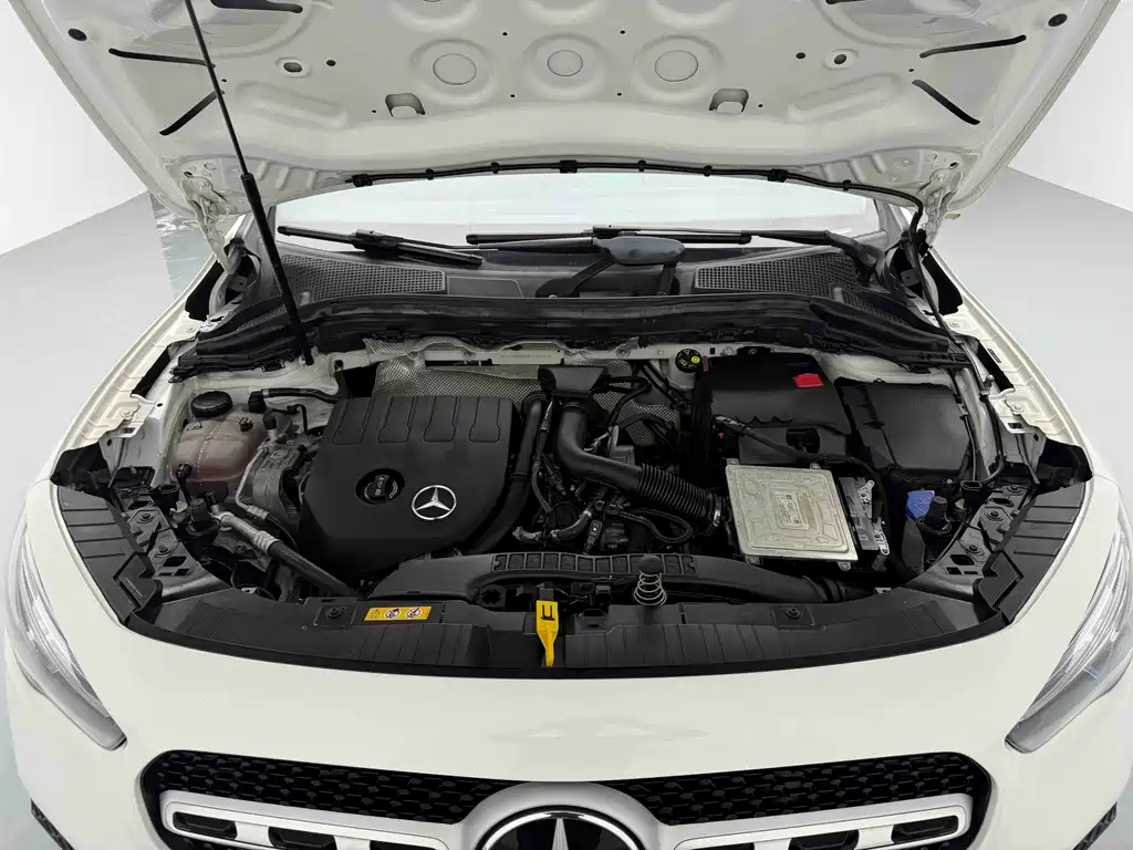 Mercedes-Benz GLA — фото 11