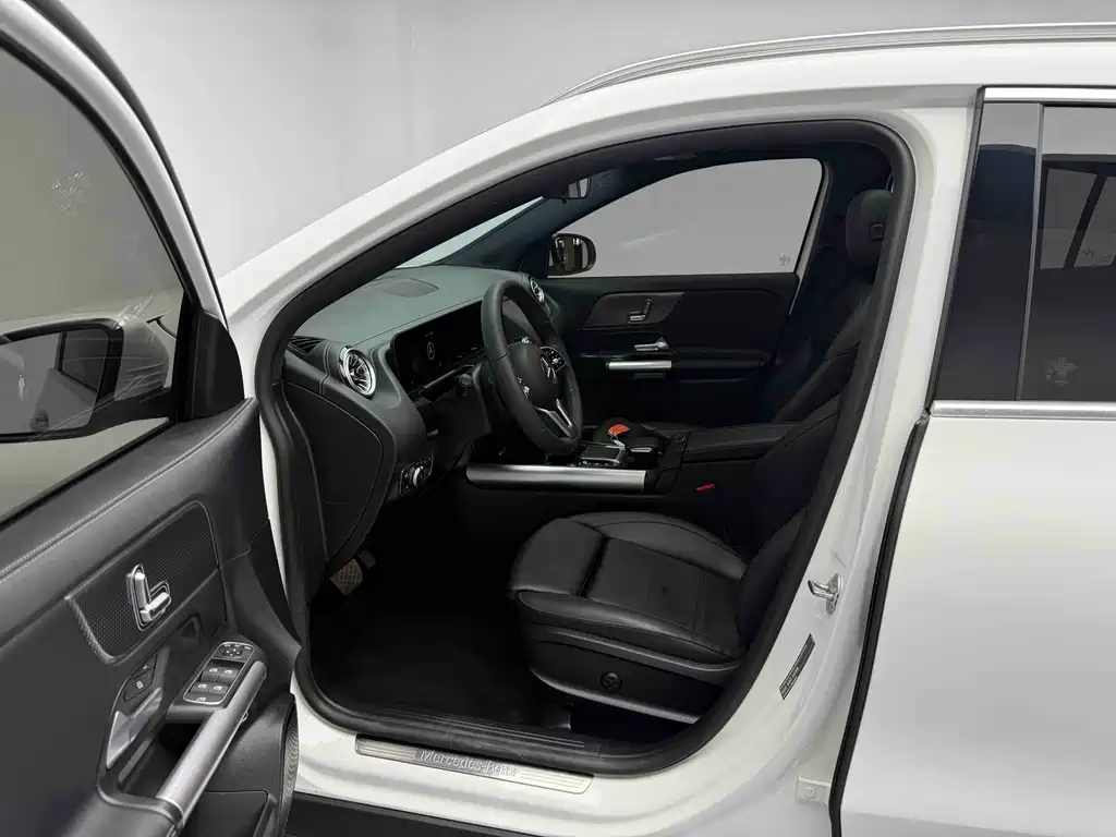 Mercedes-Benz GLA — фото 13