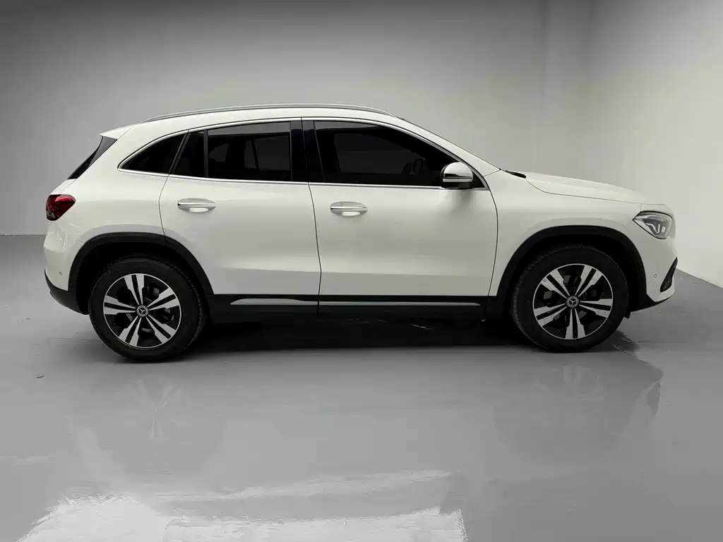 Mercedes-Benz GLA — фото 21