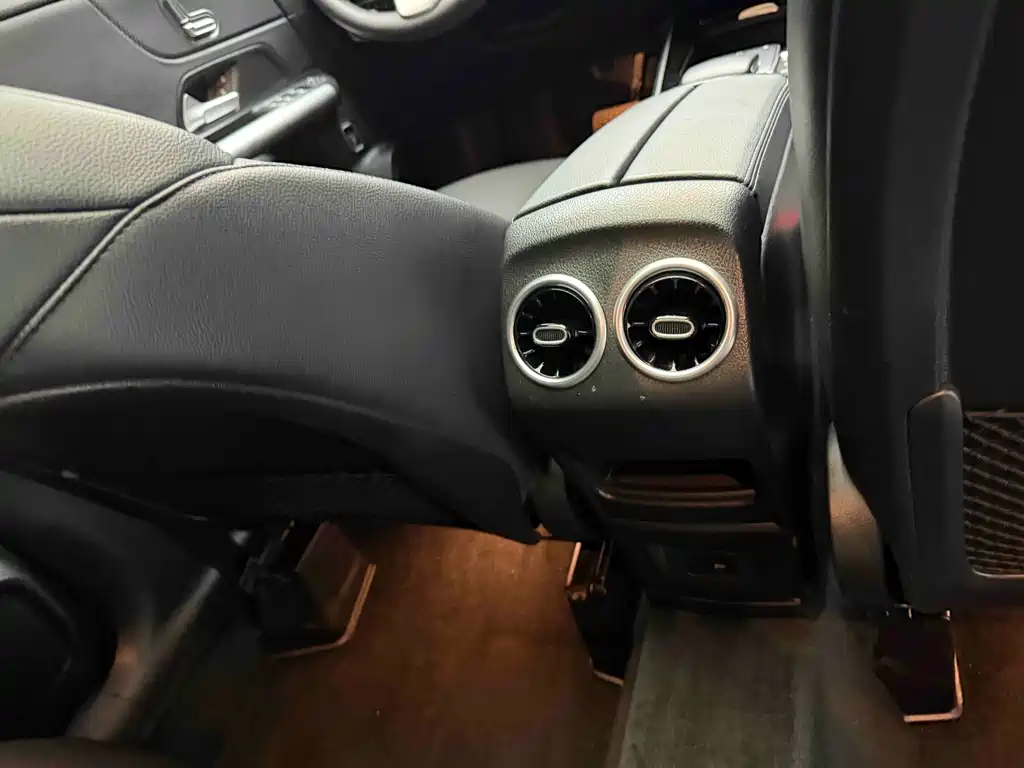 Mercedes-Benz GLA — фото 4