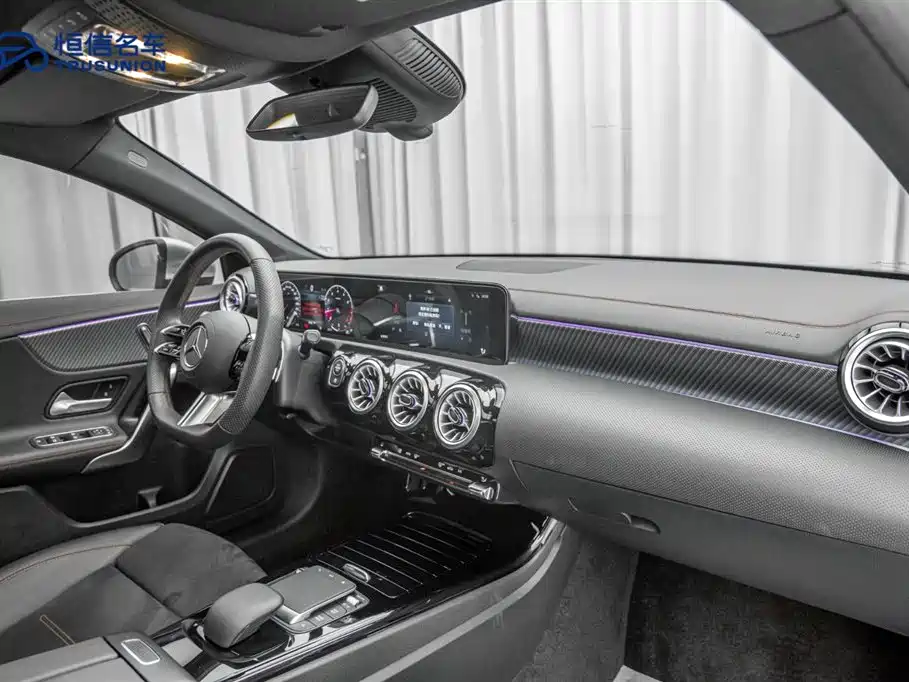 Mercedes-Benz A-Class — фото 14