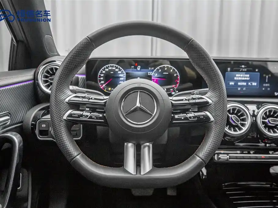 Mercedes-Benz A-Class — фото 17