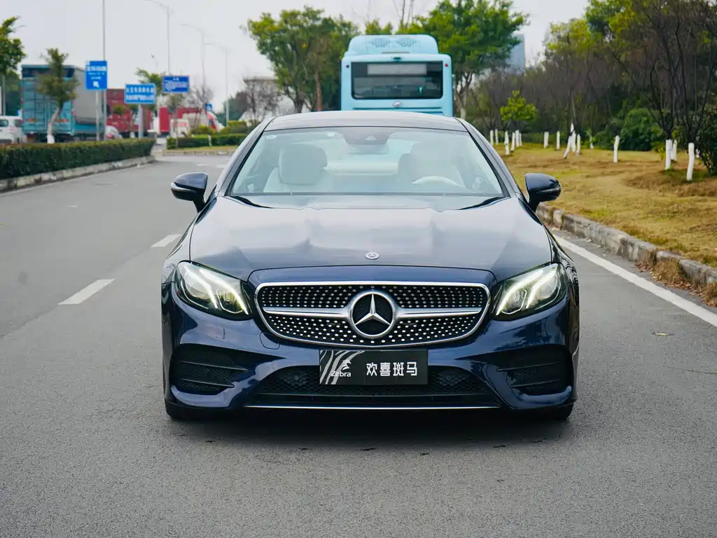 Mercedes-Benz E-Class (Import) — фото 2