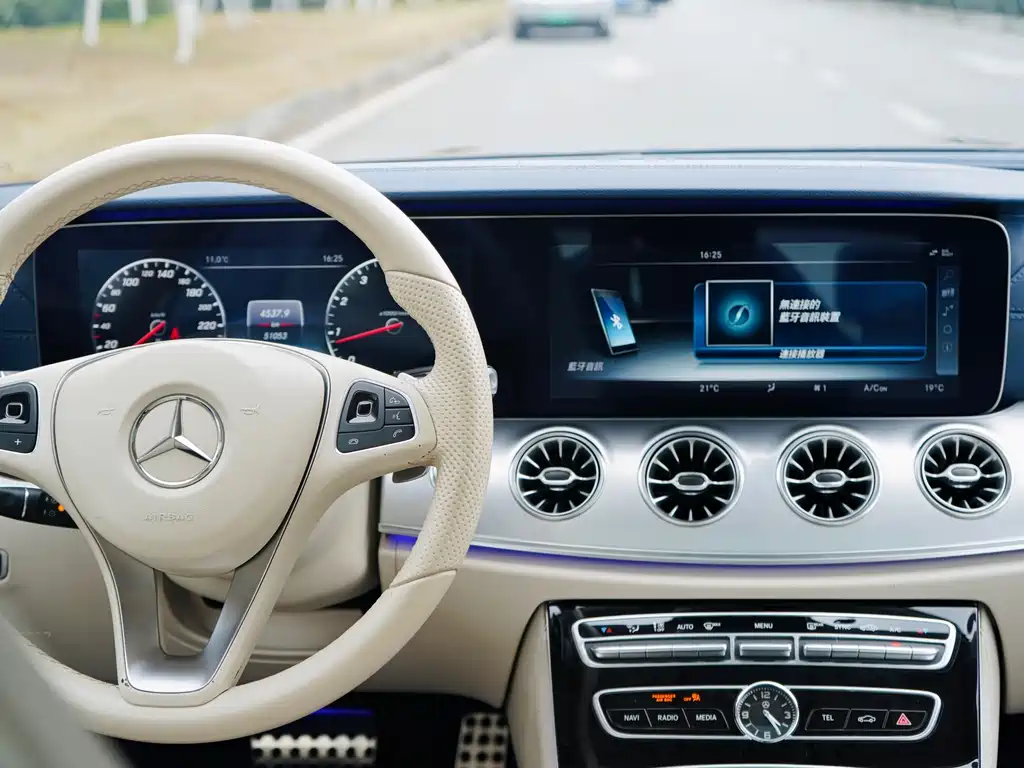 Mercedes-Benz E-Class (Import) — фото 15