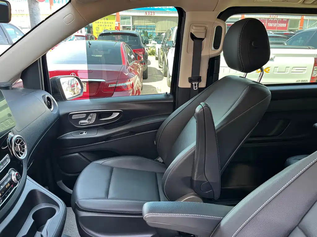 Mercedes-Benz Vito — фото 10