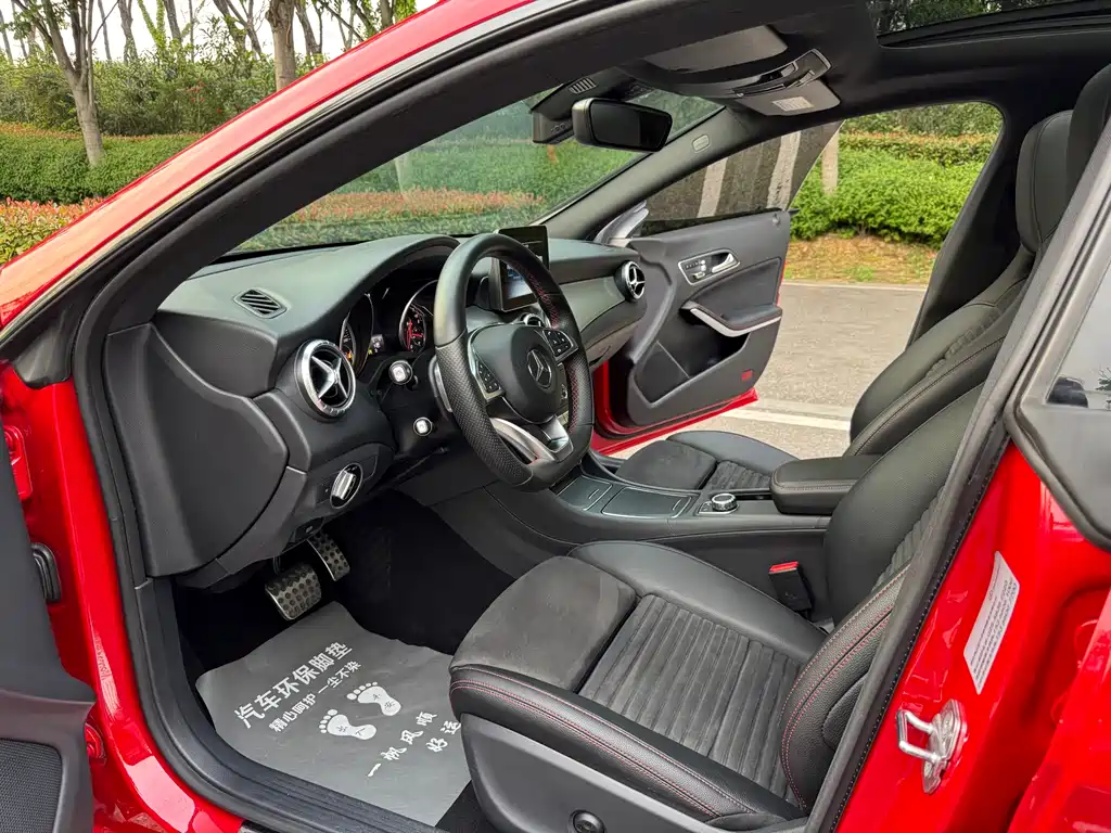 Mercedes-Benz CLA (Import) — фото 10