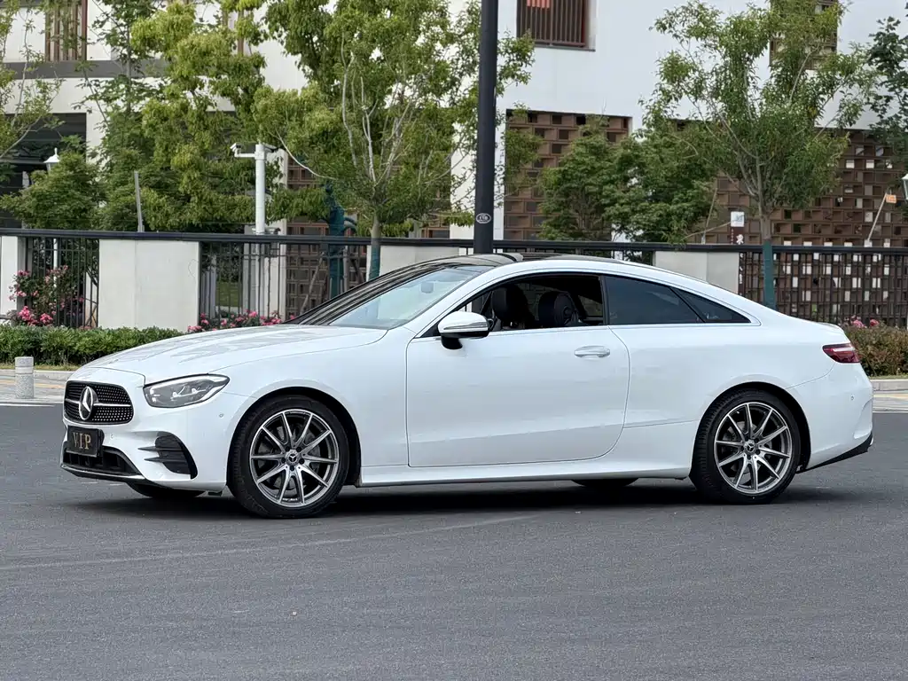 Mercedes-Benz E-Class (Import) — фото 10