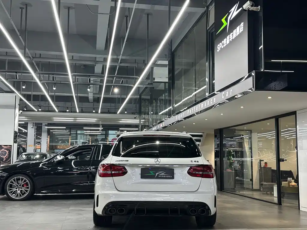 Mercedes-Benz C-Class AMG — фото 17