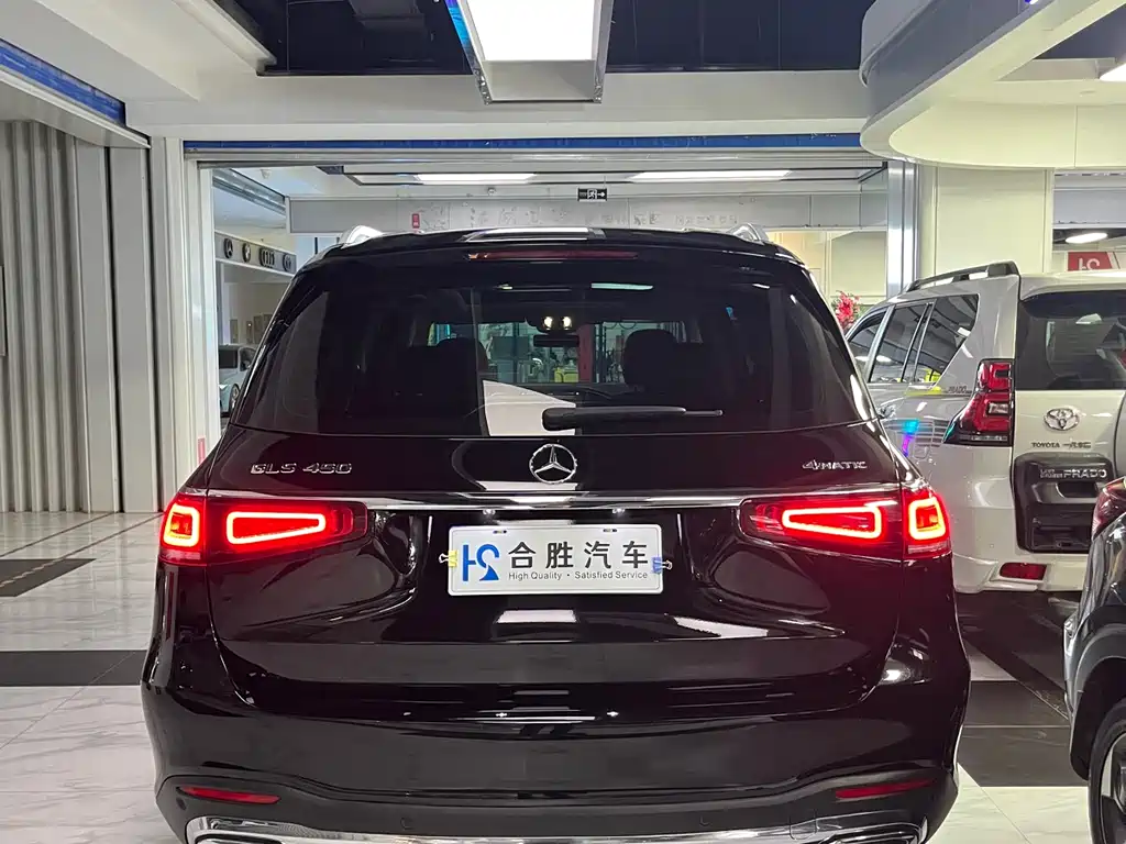 Mercedes-Benz GLS — фото 8