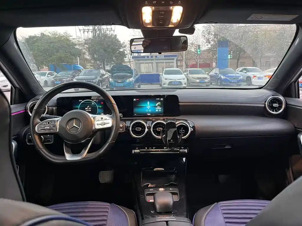 Mercedes-Benz A-Class — фото 8
