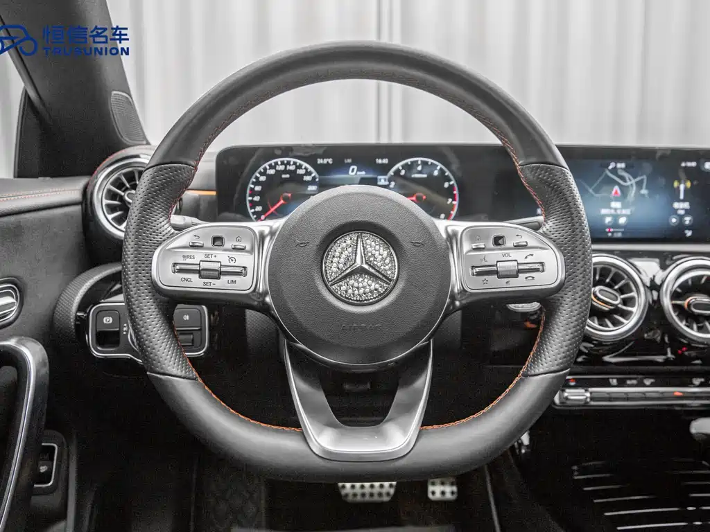 Mercedes-Benz CLA (Import) — фото 17
