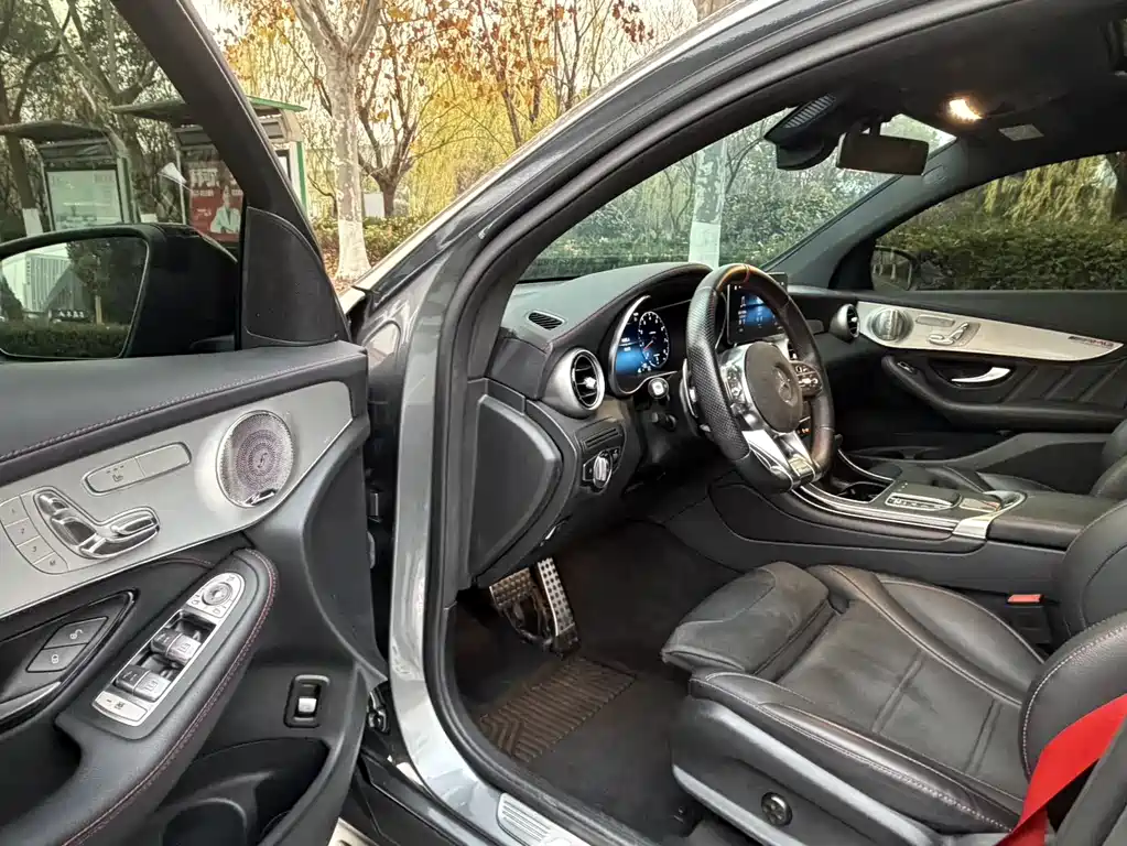 Mercedes-Benz GLC Coupe AMG — фото 8