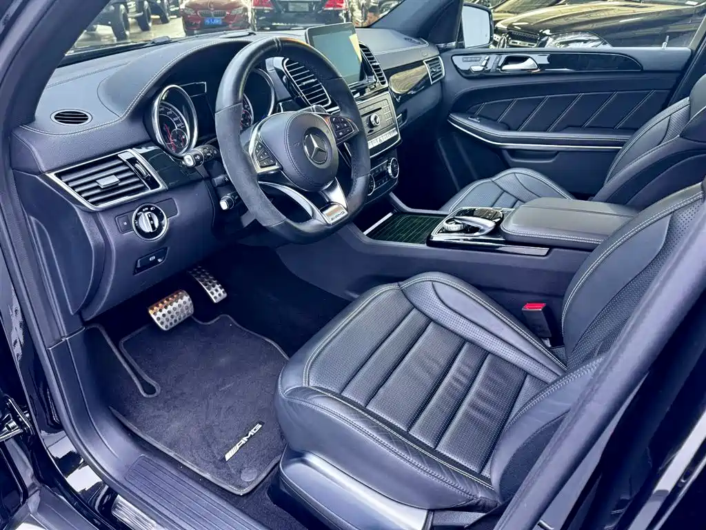 Mercedes-Benz GLS AMG — фото 17