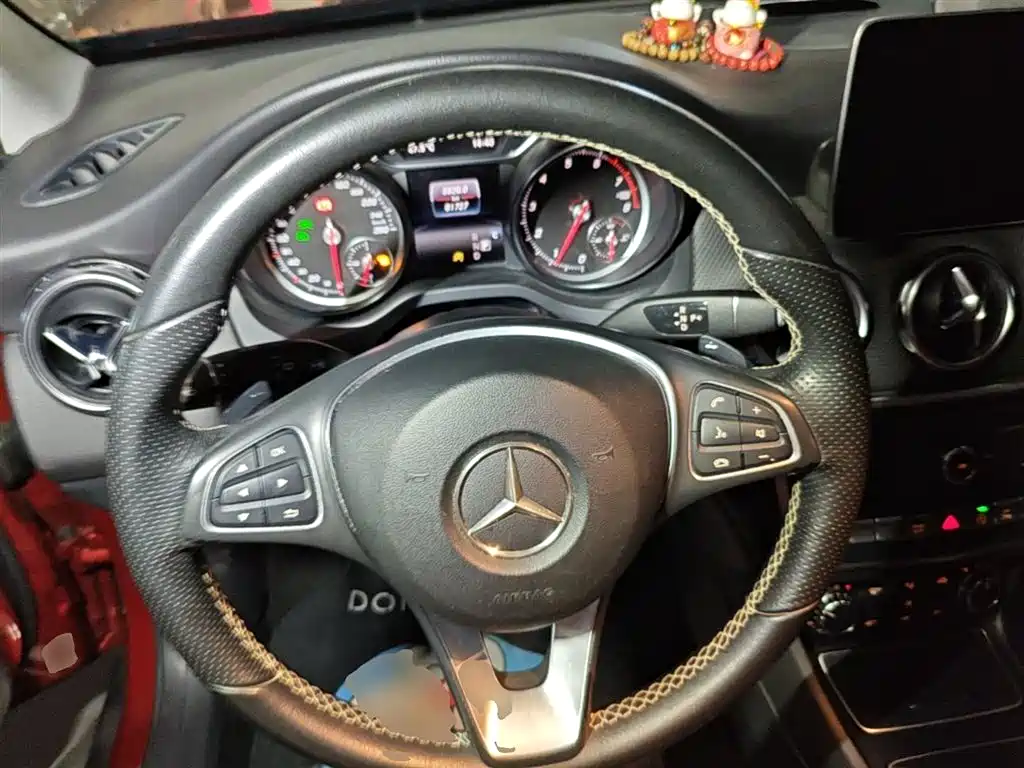 Mercedes-Benz GLA — фото 11