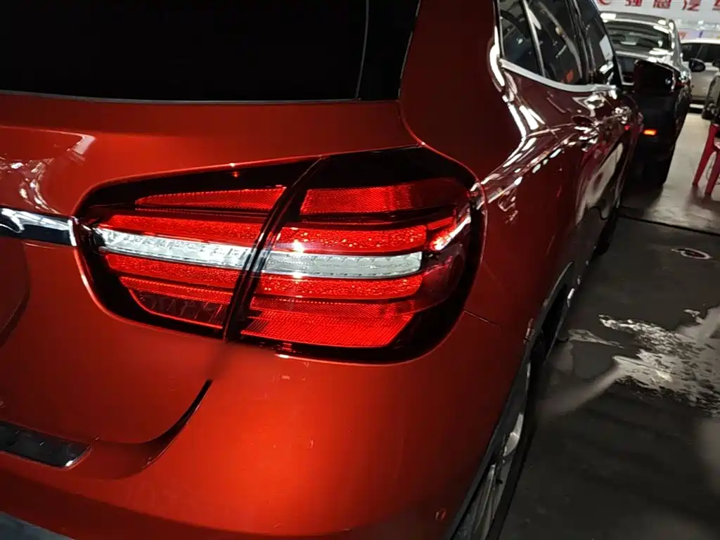 Mercedes-Benz GLA — фото 8