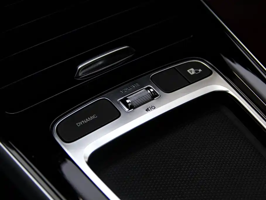 Mercedes-Benz GLB — фото 23