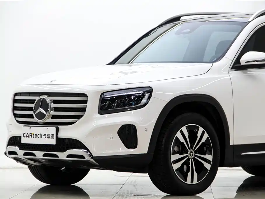Mercedes-Benz GLB — фото 8