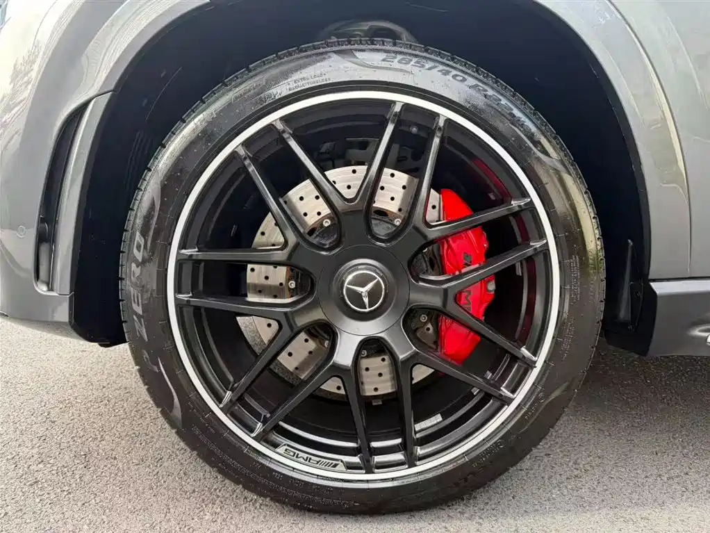 Mercedes-Benz GLE Coupe AMG — фото 13