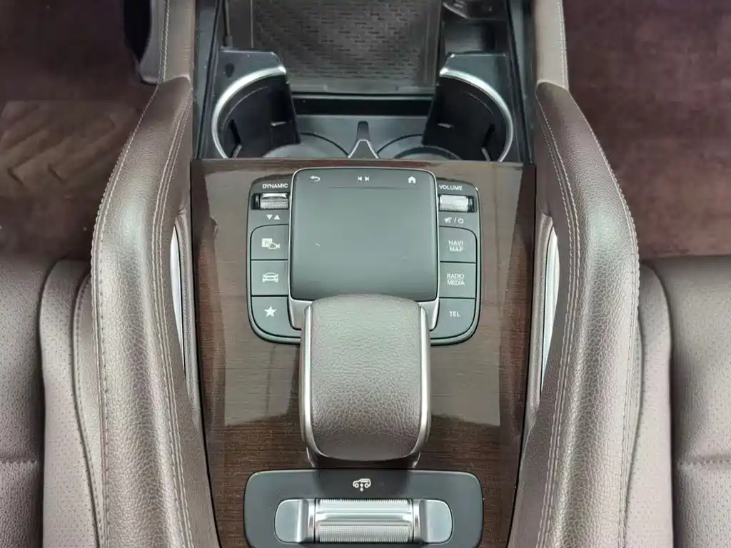 Mercedes-Benz GLS — фото 6
