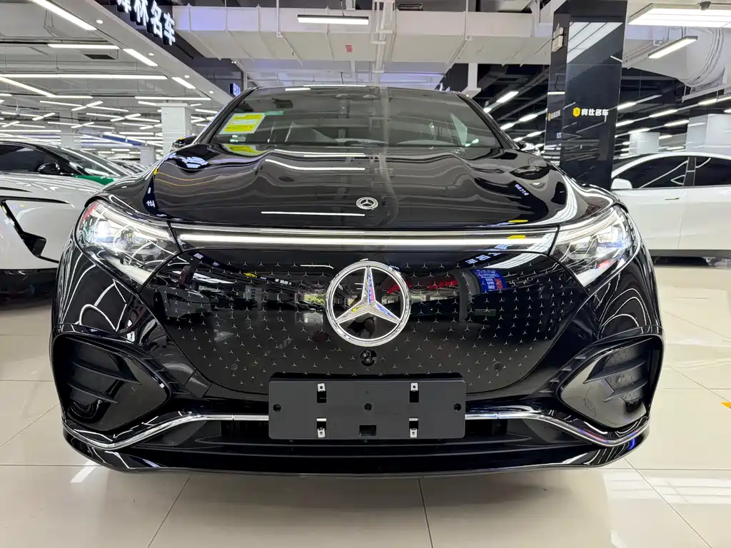 Mercedes-Benz EQS SUV
