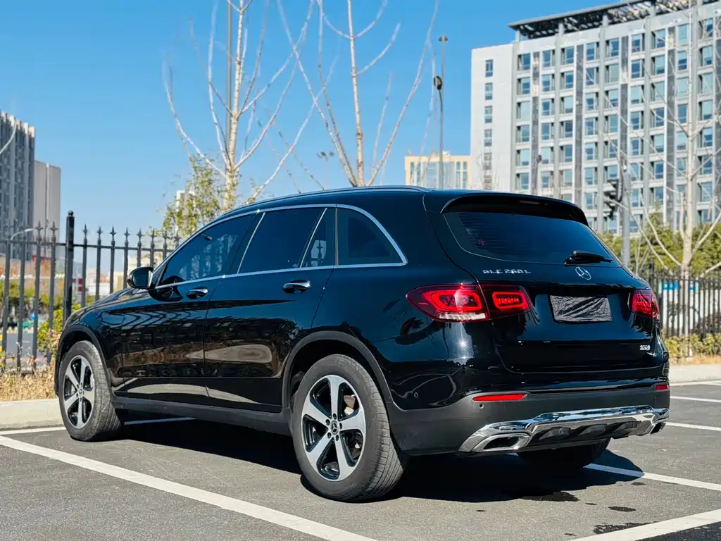 Mercedes-Benz GLC — фото 9