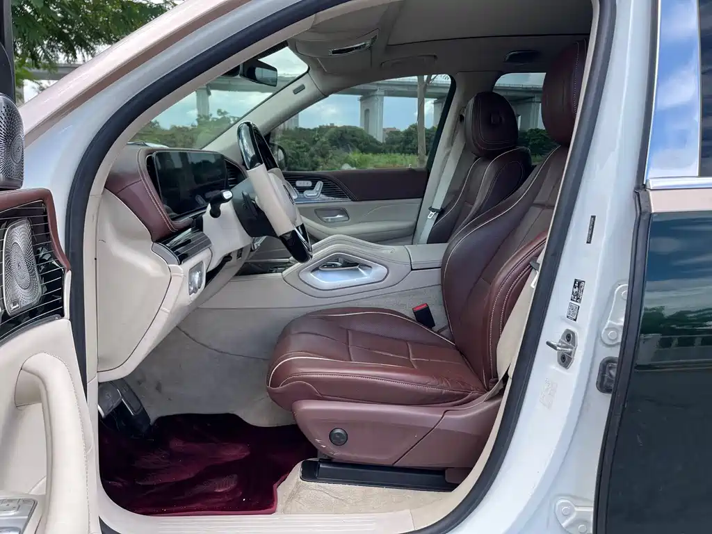 Mercedes-Benz GLS — фото 23