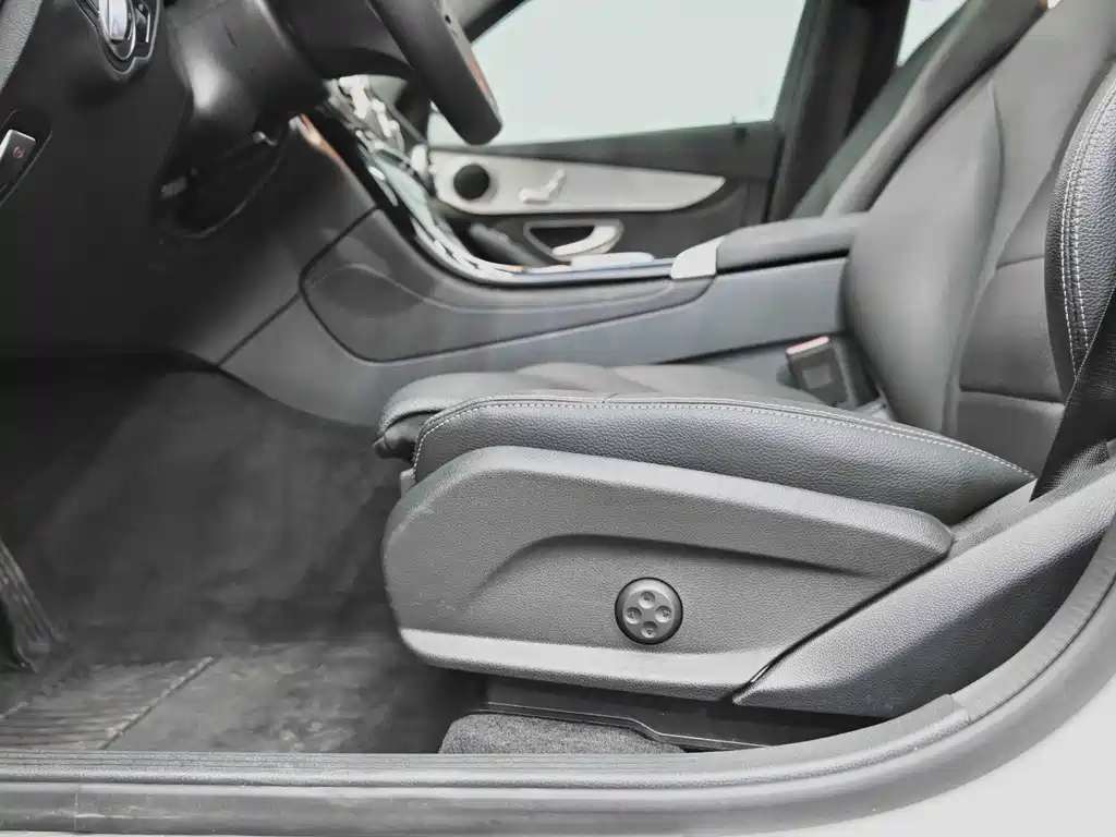 Mercedes-Benz GLC — фото 31