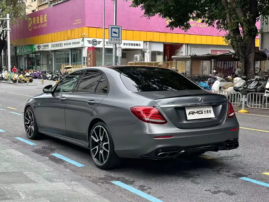 Mercedes-Benz E-Class AMG — фото 15
