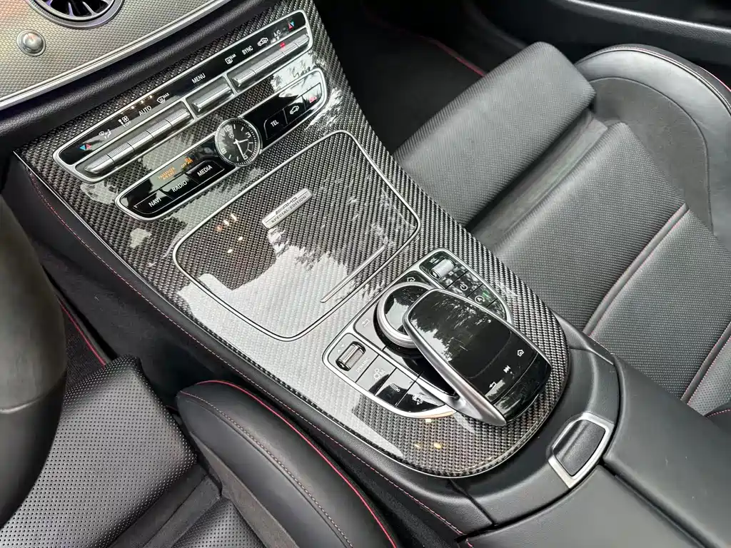 Mercedes-Benz E-Class AMG — фото 6