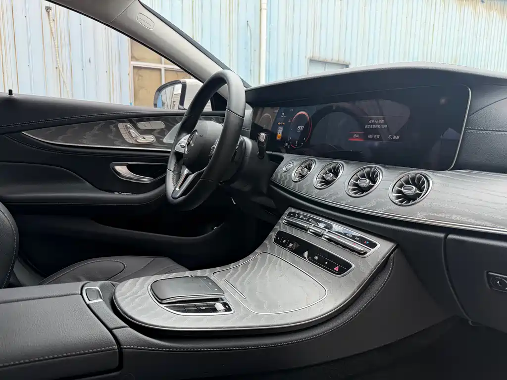 Mercedes-Benz CLS — фото 14