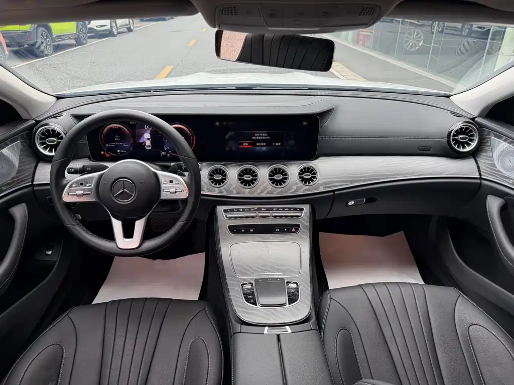 Mercedes-Benz CLS — фото 8