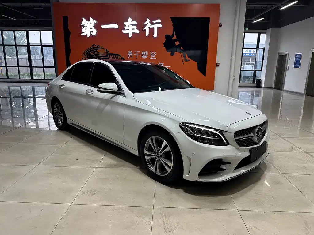 Mercedes-Benz C-Class — фото 2