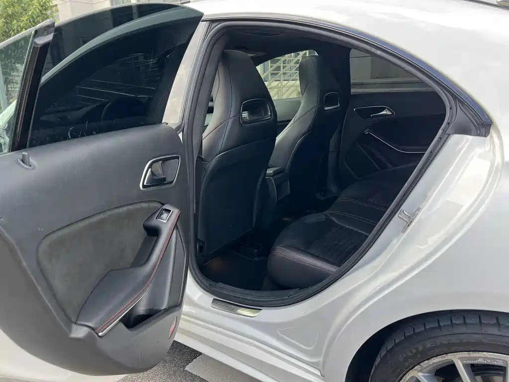 Mercedes-Benz CLA (Import) — фото 18