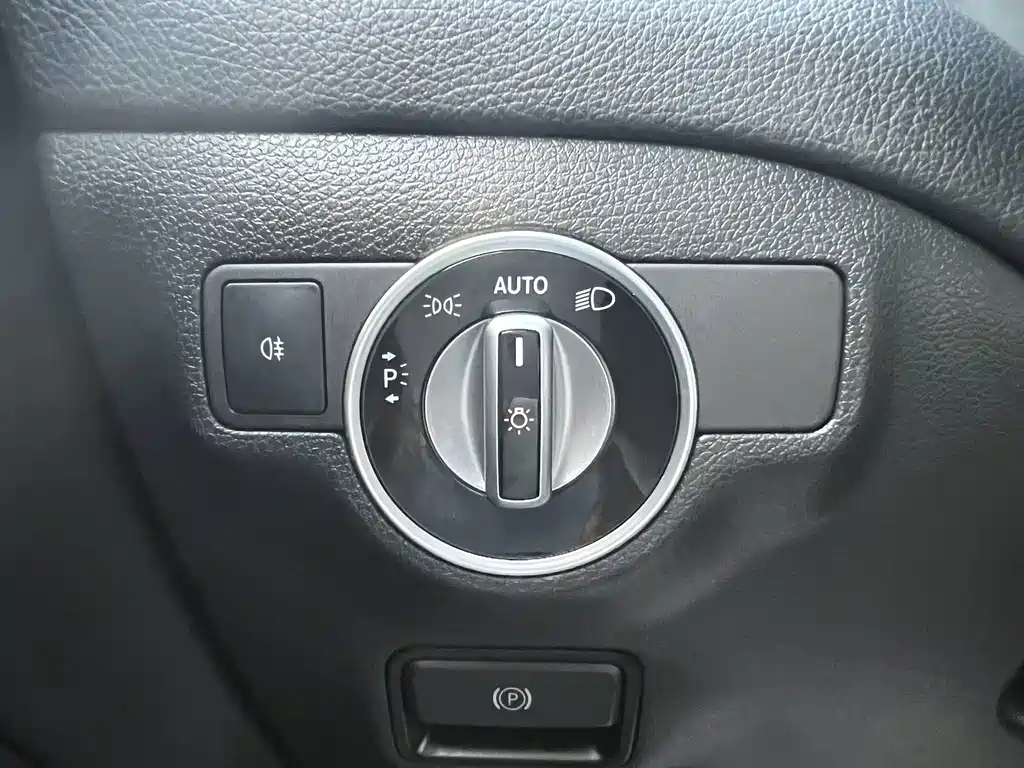Mercedes-Benz CLA (Import) — фото 20