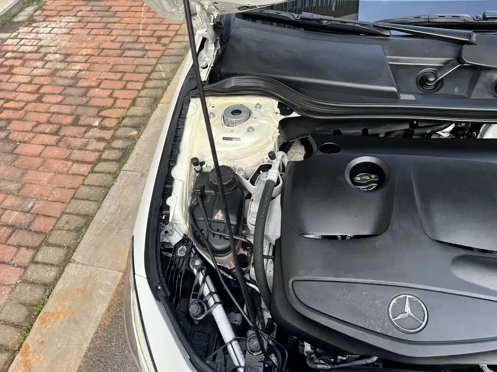 Mercedes-Benz CLA (Import) — фото 33