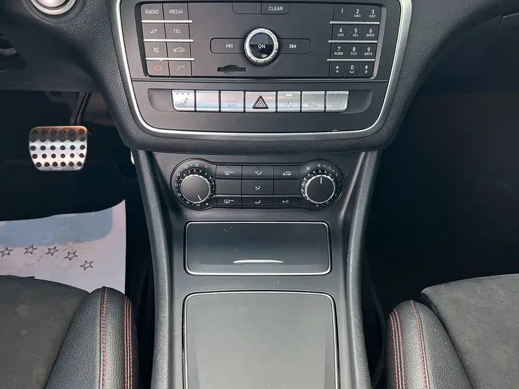 Mercedes-Benz CLA (Import) — фото 37