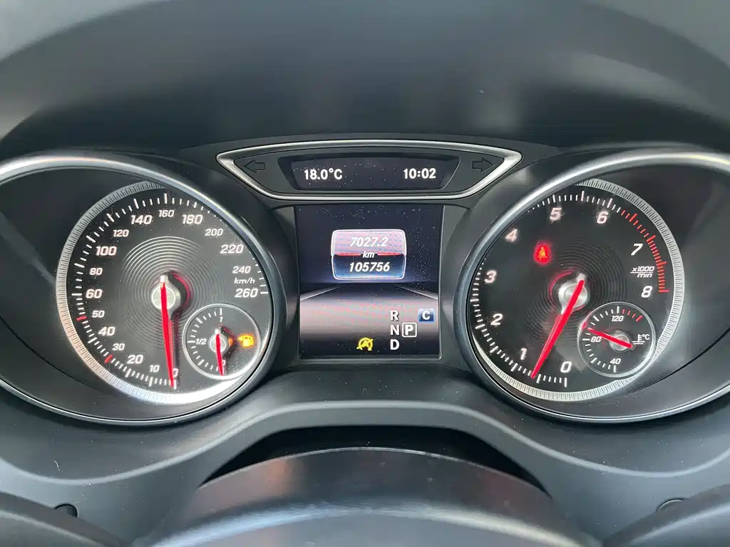 Mercedes-Benz CLA (Import) — фото 10