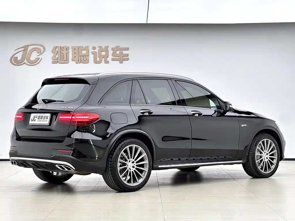 Mercedes-Benz GLC AMG — фото 7