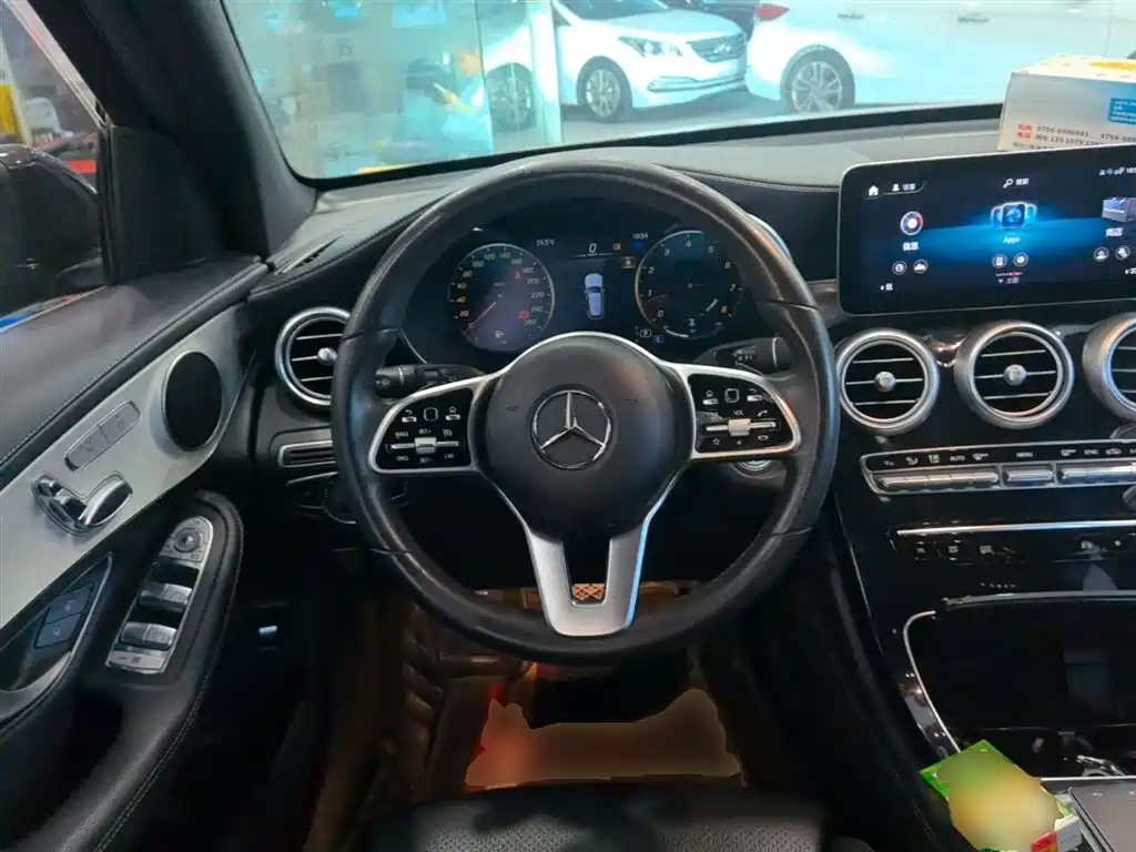 Mercedes-Benz GLC — фото 11