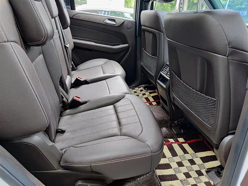 Mercedes-Benz GLS — фото 11