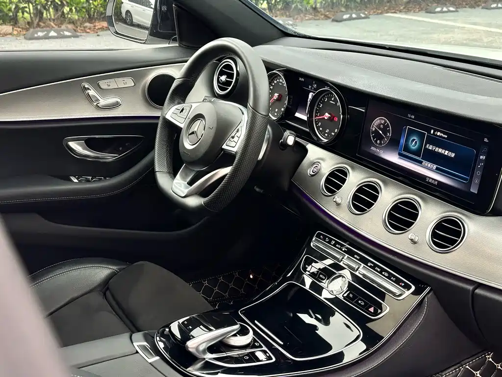 Mercedes-Benz E-Class — фото 21