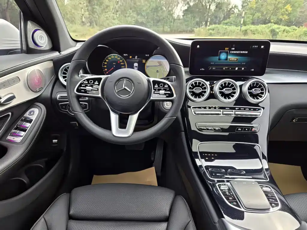 Mercedes-Benz GLC — фото 10