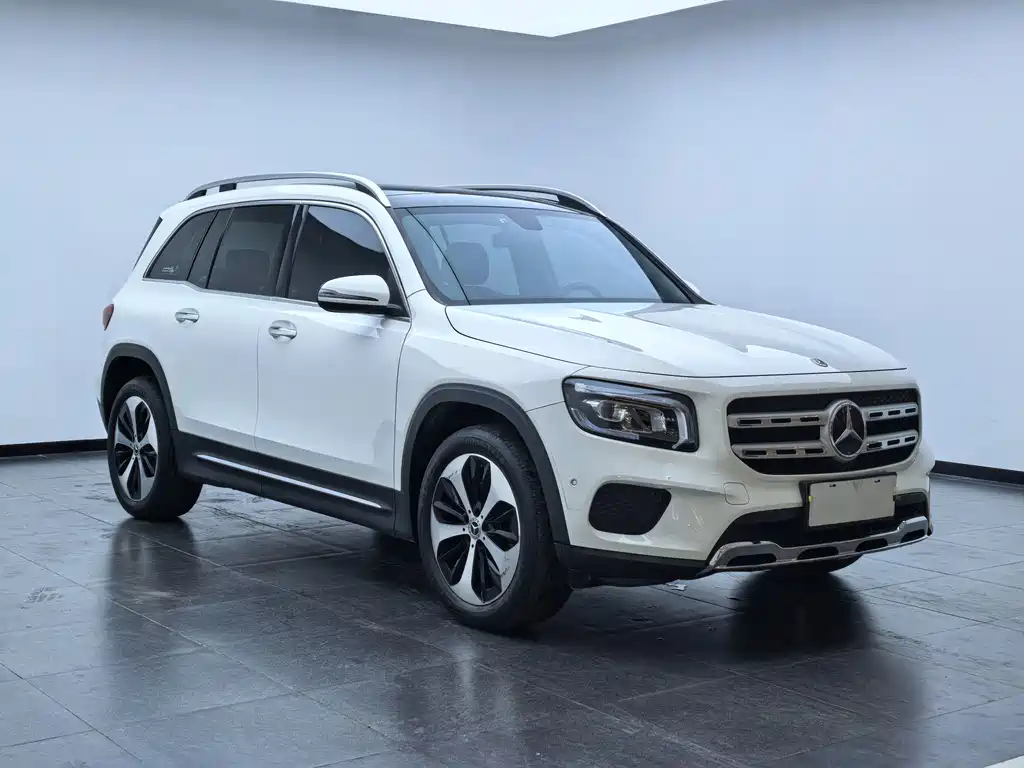Mercedes-Benz GLB — фото 3