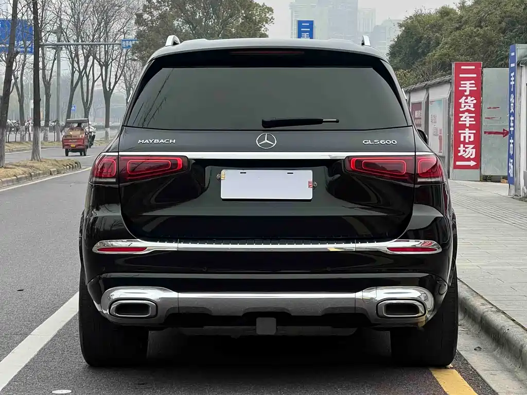Mercedes-Benz GLS — фото 4