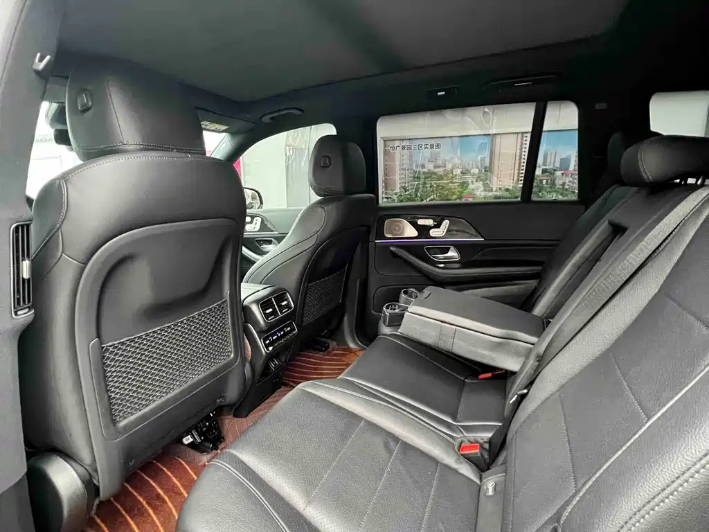 Mercedes-Benz GLS — фото 9