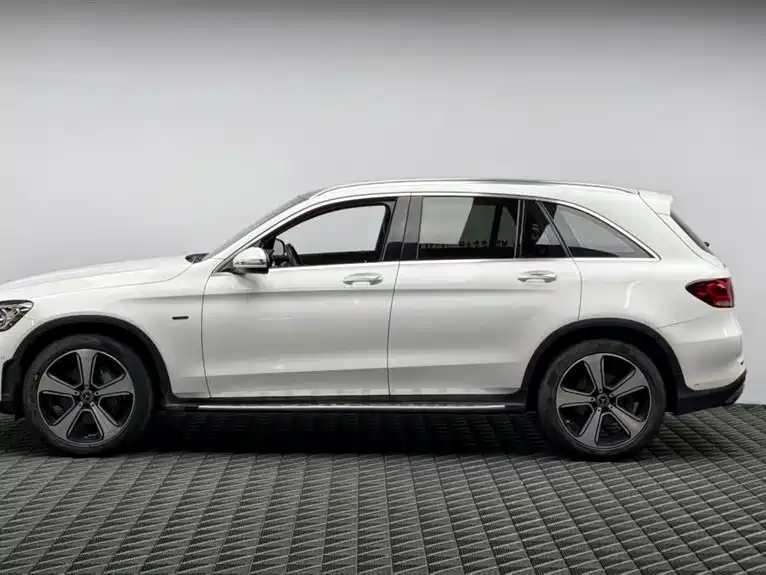 Mercedes-Benz GLC — фото 4
