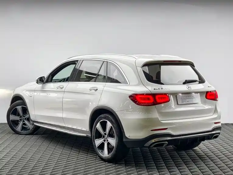 Mercedes-Benz GLC — фото 6
