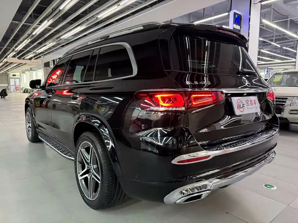 Mercedes-Benz GLS — фото 13