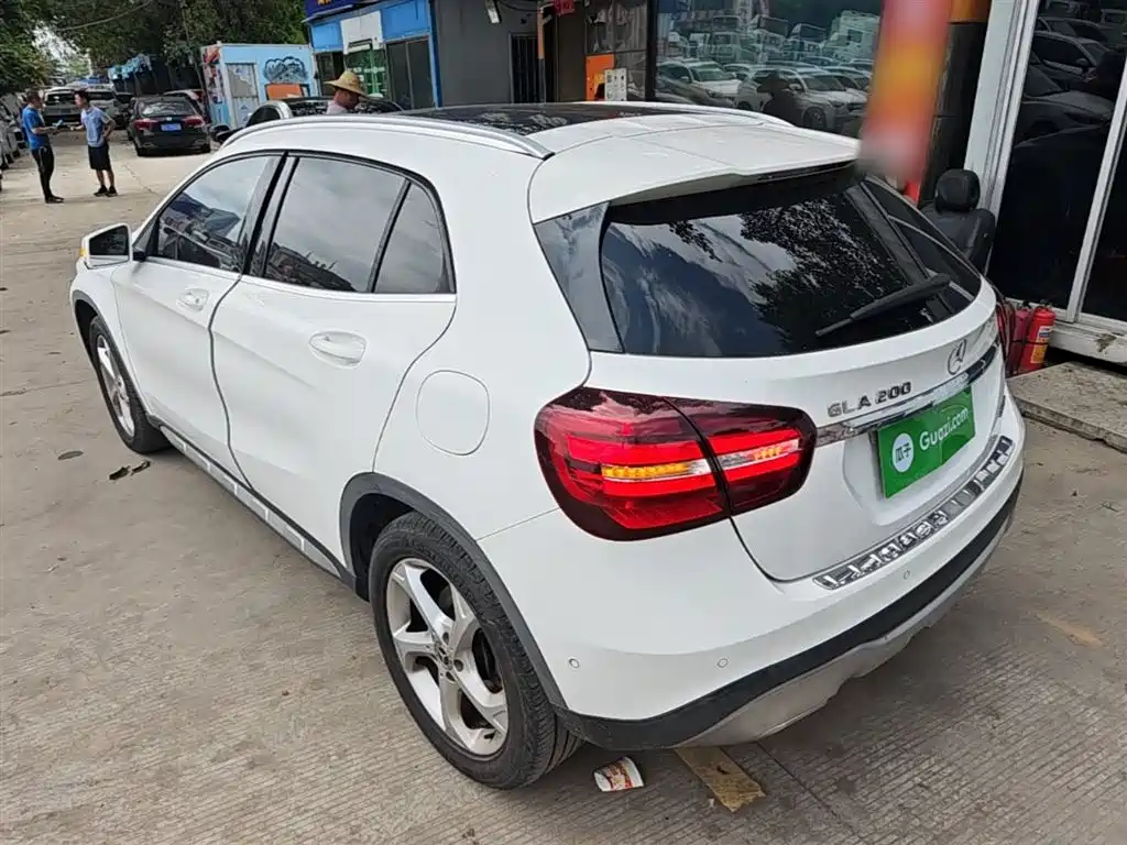 Mercedes-Benz GLA — фото 5