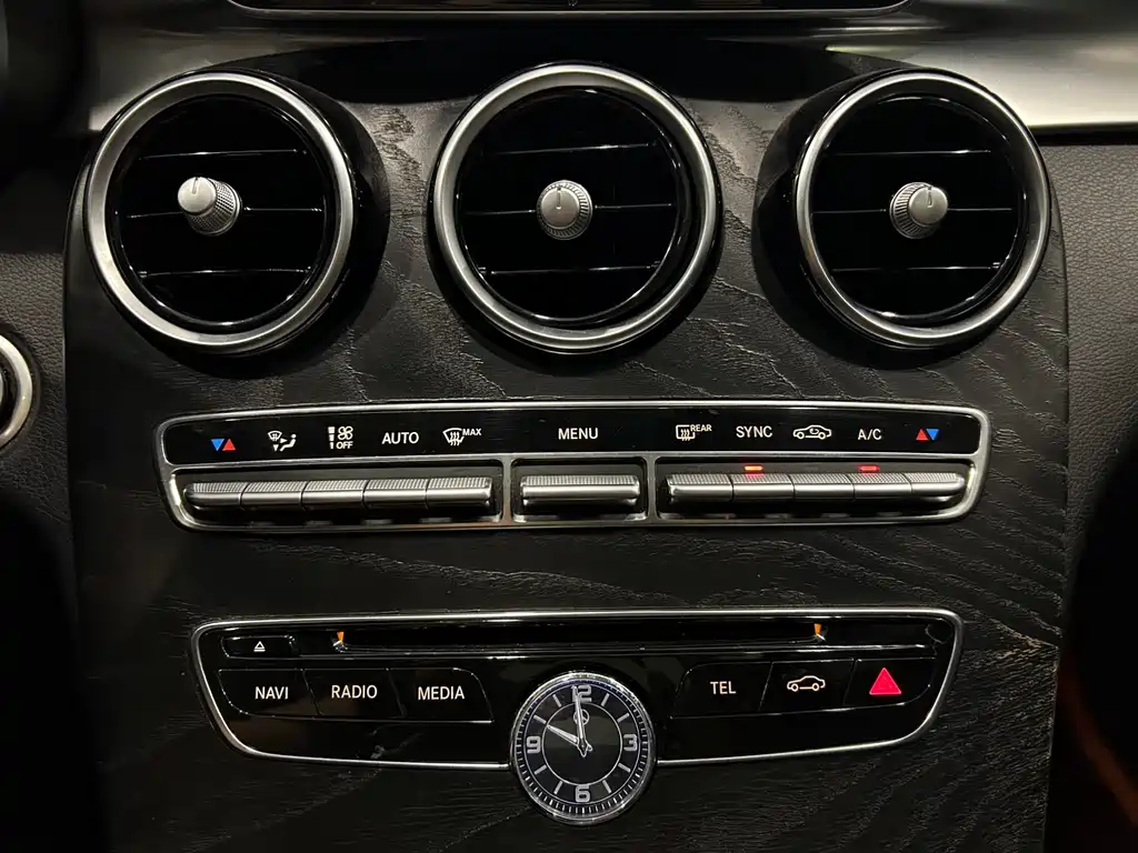 Mercedes-Benz C-Class — фото 14
